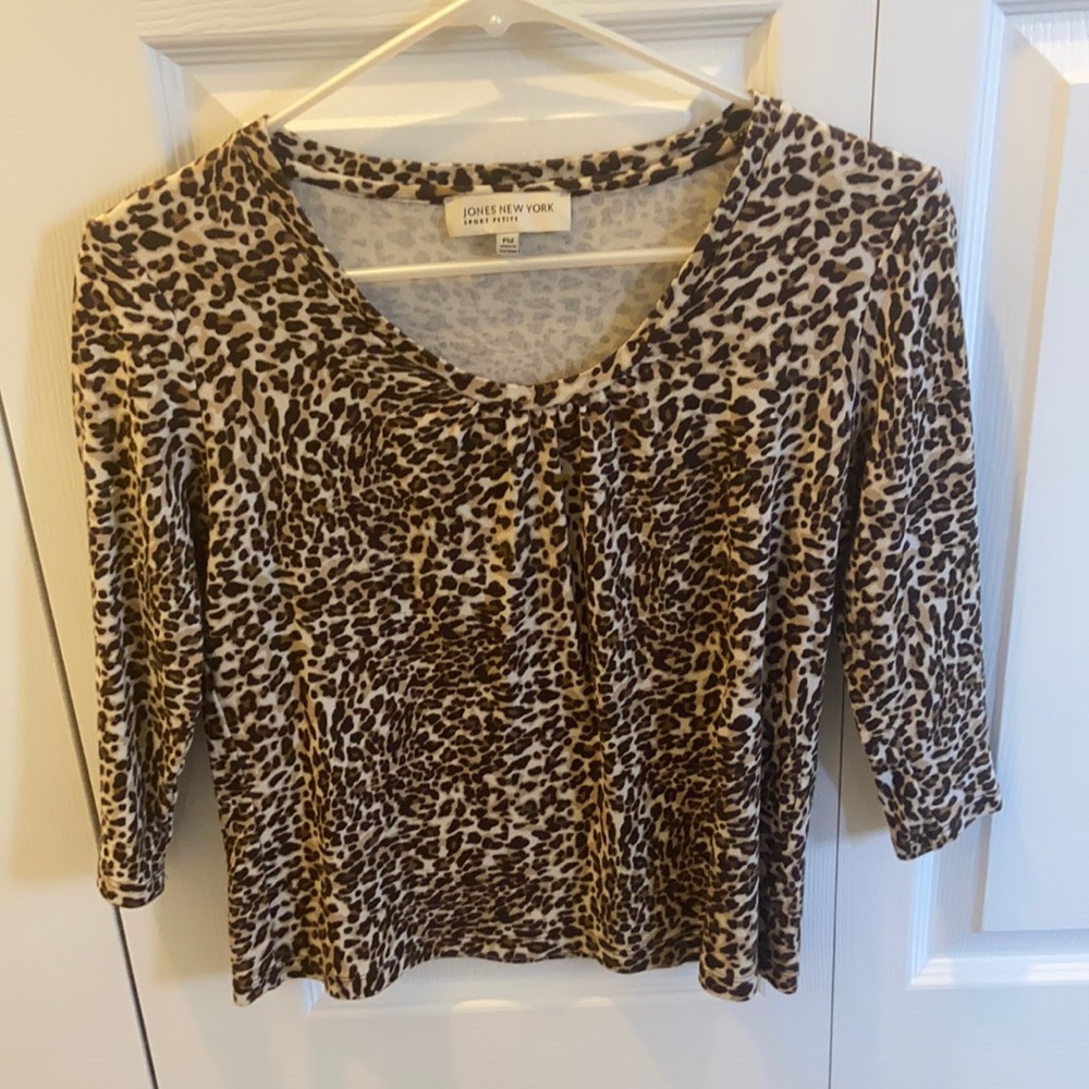 Jones New York Sport Petite Women’s Cheetah Print 3/4 Sleeve PM